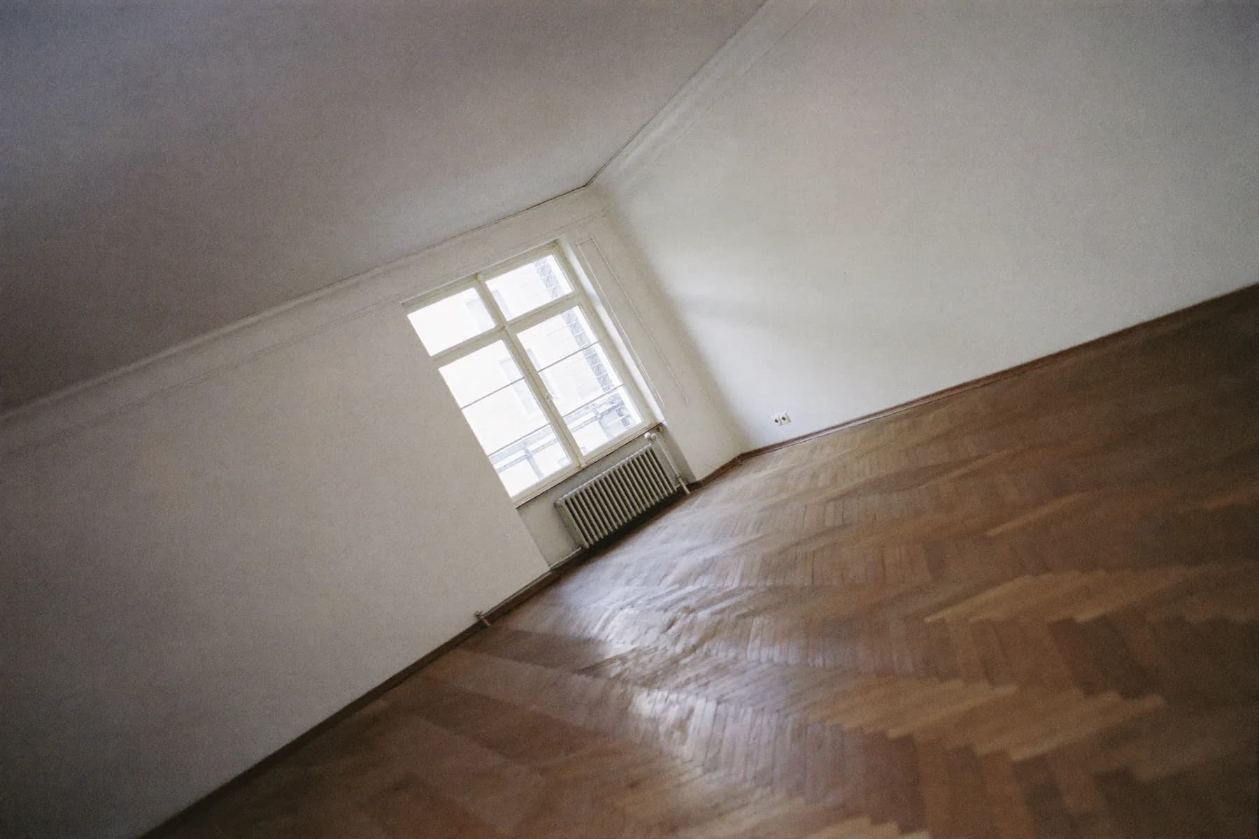 Leerstehende Altbauwohnung vor der Vermarktung